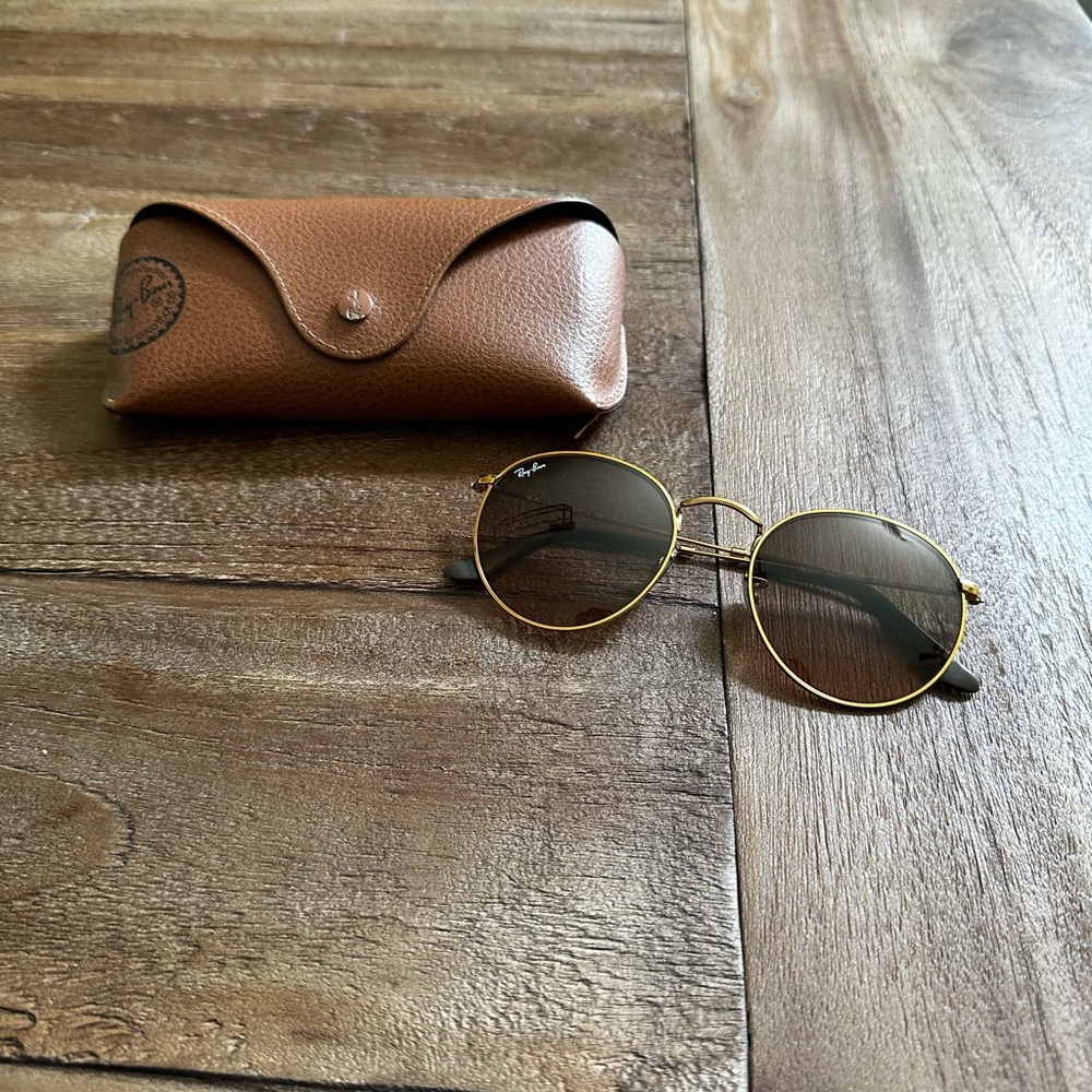 Ray-Ban Brown Round Sunglasses - Perfect Condition
